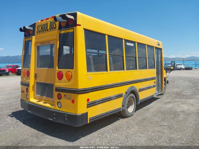 Продажа на аукционе авто 2016 Ford Econoline E450 Super Duty Cutwy Van, vin: 1FDEE4FL9GDC13835, номер лота: 45513761