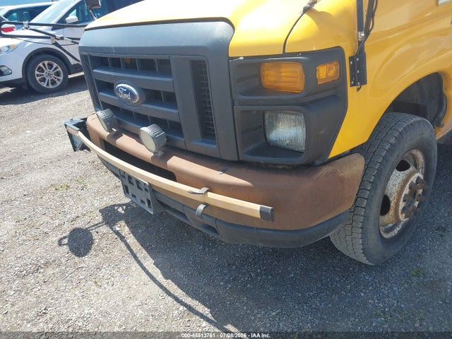 Продажа на аукционе авто 2016 Ford Econoline E450 Super Duty Cutwy Van, vin: 1FDEE4FL9GDC13835, номер лота: 45513761