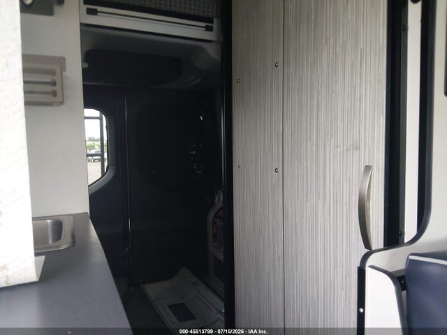 45513799 :رقم المزاد ، W1W4EBVY7NP480084 vin ، 2022 Mercedes-benz Sprinter 2500 Standard Roof V6 مزاد بيع