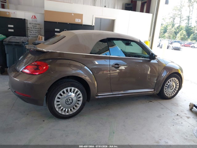 3VW517AT4EM821026 Volkswagen Beetle 1.8t