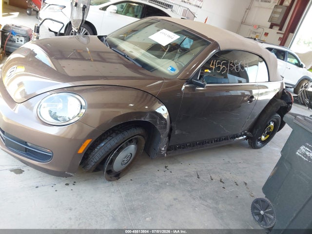 3VW517AT4EM821026 Volkswagen Beetle 1.8t