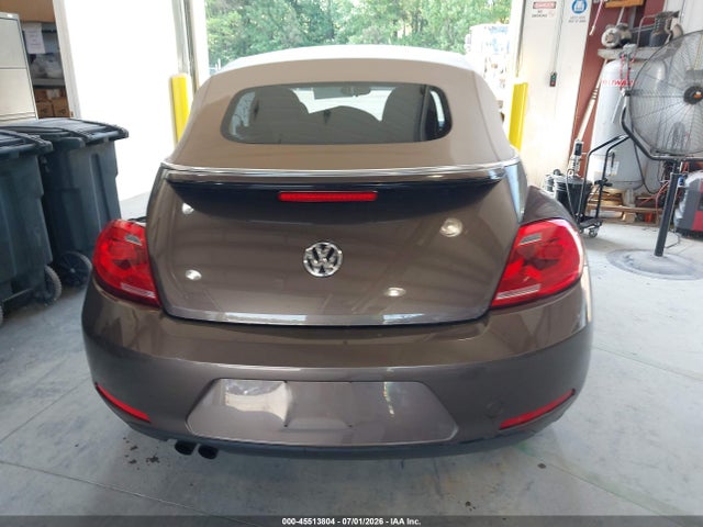 3VW517AT4EM821026 Volkswagen Beetle 1.8t