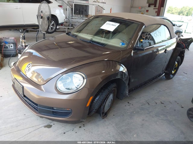 3VW517AT4EM821026 Volkswagen Beetle 1.8t