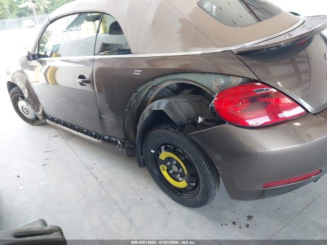 3VW517AT4EM821026 Volkswagen Beetle 1.8t