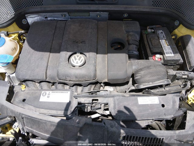 2014 Volkswagen Beetle 2.5l მანქანა იყიდება აუქციონზე, vin: 3VW5P7AT6EM801794, აუქციონის ნომერი: 45513862