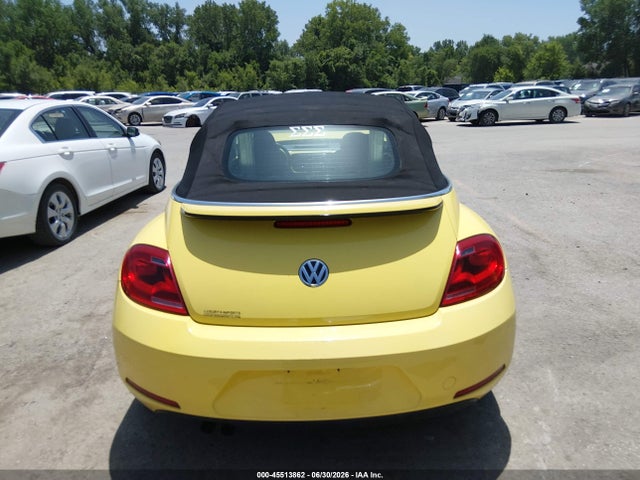 2014 Volkswagen Beetle 2.5l მანქანა იყიდება აუქციონზე, vin: 3VW5P7AT6EM801794, აუქციონის ნომერი: 45513862