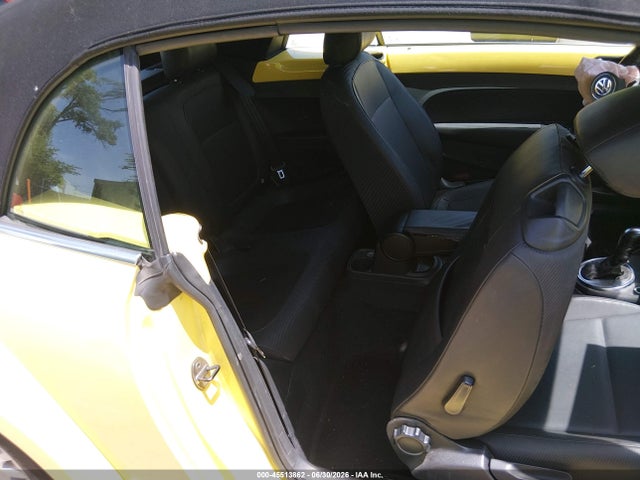 2014 Volkswagen Beetle 2.5l მანქანა იყიდება აუქციონზე, vin: 3VW5P7AT6EM801794, აუქციონის ნომერი: 45513862