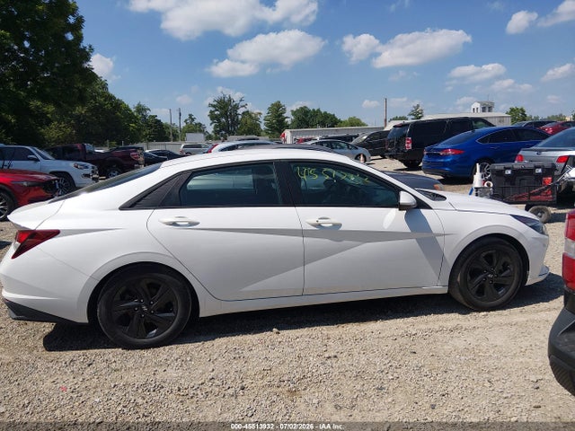 Продажа на аукционе авто 2021 Hyundai Elantra Sel, vin: 5NPLM4AG2MH018643, номер лота: 45513932