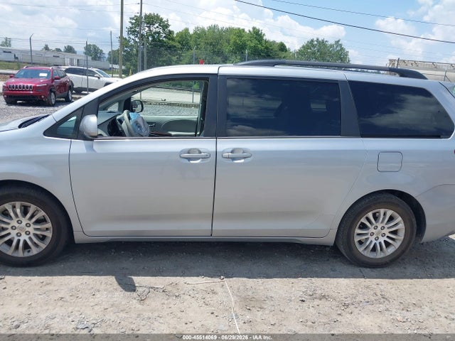 5TDYK3DCXES522478 Toyota Sienna Xle V6 8 Passenger