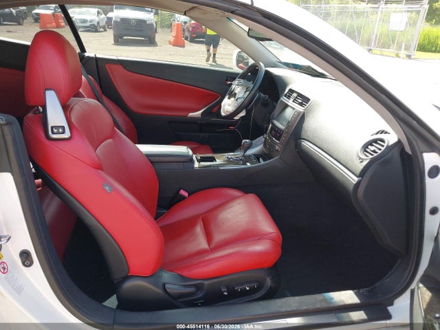 Продажа на аукционе авто 2015 Lexus Is 250c, vin: JTHFF2C23F2532064, номер лота: 45514116