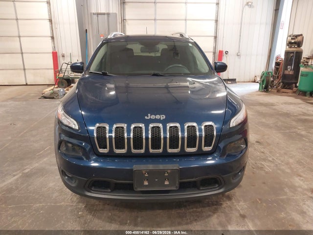 1C4PJMCB2JD531887 Jeep Cherokee Latitude 4x4