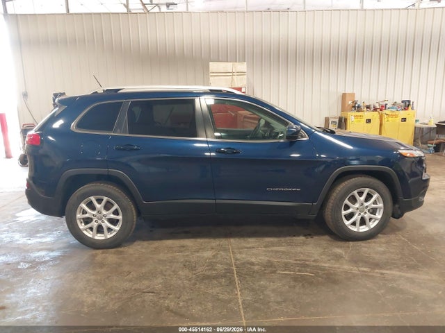 1C4PJMCB2JD531887 Jeep Cherokee Latitude 4x4