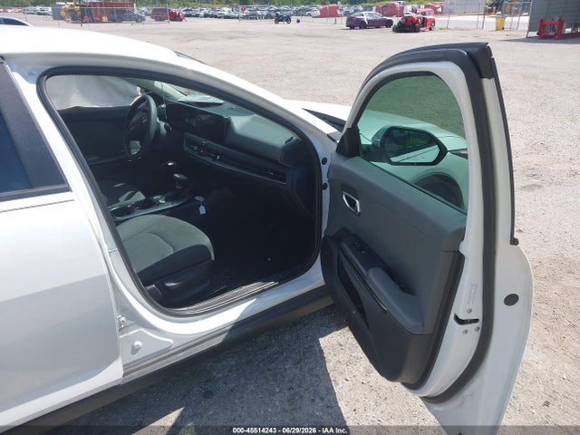 Продажа на аукционе авто 2025 Kia K4 Lxs, vin: 3KPFT4DE3SE023894, номер лота: 45514243