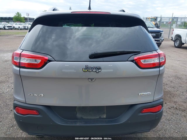 1C4PJMCB7JD580972 Jeep Cherokee Latitude 4x4