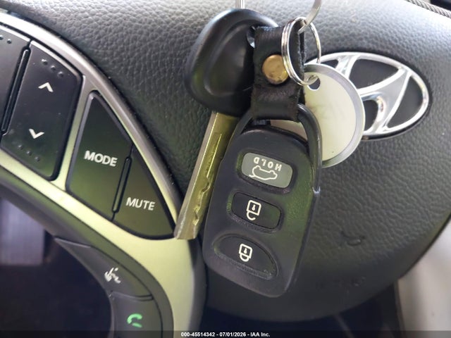 Hyundai ELANTRA GT 2016 KMHD35LH9GU326675 Image 11