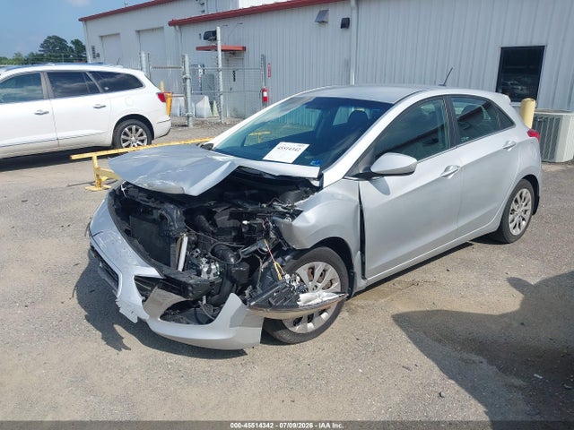 Hyundai ELANTRA GT 2016 KMHD35LH9GU326675 Image 2