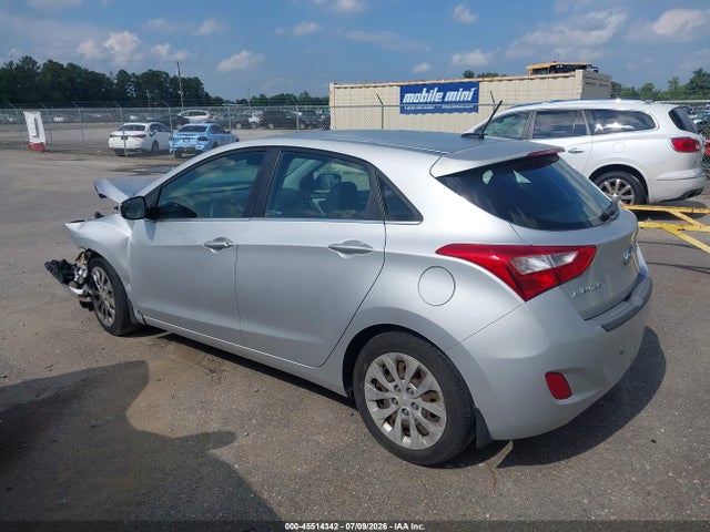 Hyundai ELANTRA GT 2016 KMHD35LH9GU326675 Image 3