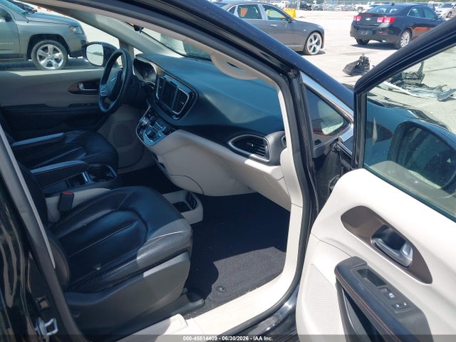 2018 Chrysler Pacifica Touring L მანქანა იყიდება აუქციონზე, vin: 2C4RC1BG3JR112121, აუქციონის ნომერი: 45514409