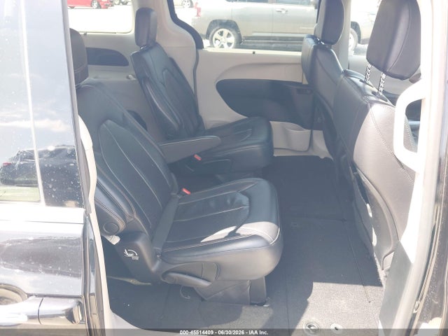 2018 Chrysler Pacifica Touring L მანქანა იყიდება აუქციონზე, vin: 2C4RC1BG3JR112121, აუქციონის ნომერი: 45514409