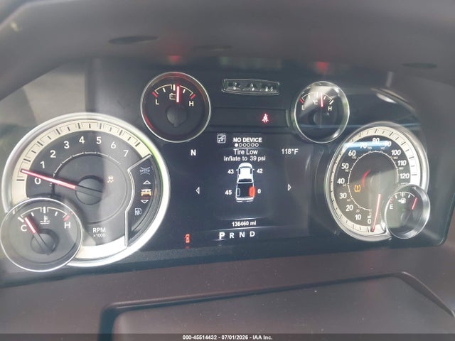 Aukcja sprzedaży 2017 Ram 1500 Laramie  4x4 5'7 Box, vin: 1C6RR7NT4HS690917, numer aukcji: 45514432