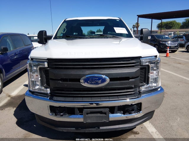 1FT7W2B67KEF30157 Ford F-250