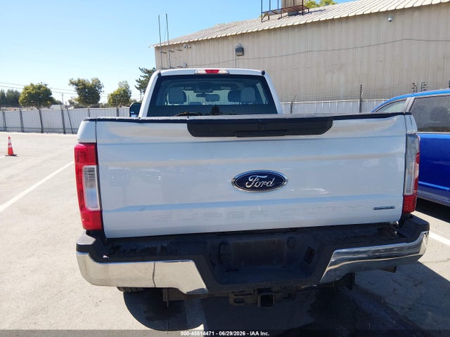 1FT7W2B67KEF30157 Ford F-250