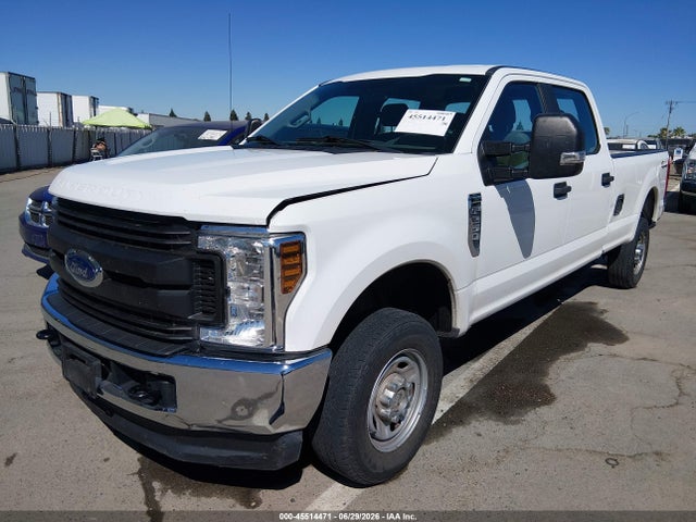 1FT7W2B67KEF30157 Ford F-250
