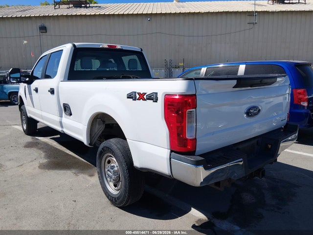 1FT7W2B67KEF30157 Ford F-250