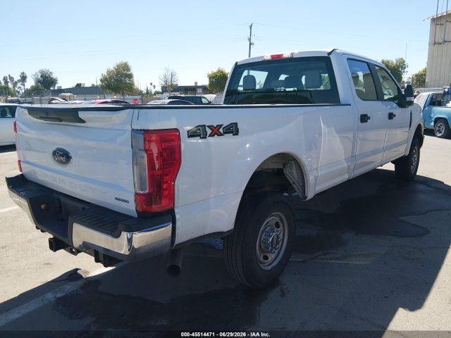 1FT7W2B67KEF30157 Ford F-250
