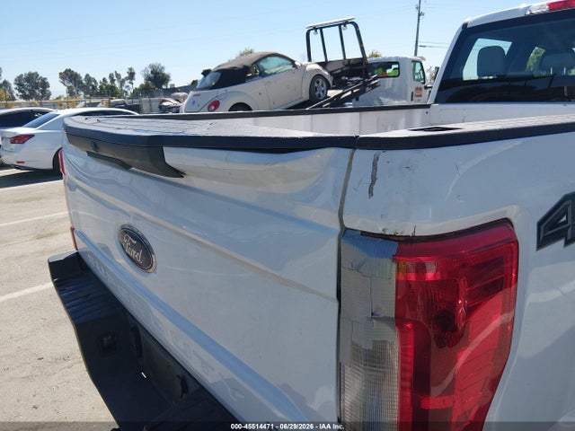 1FT7W2B67KEF30157 Ford F-250