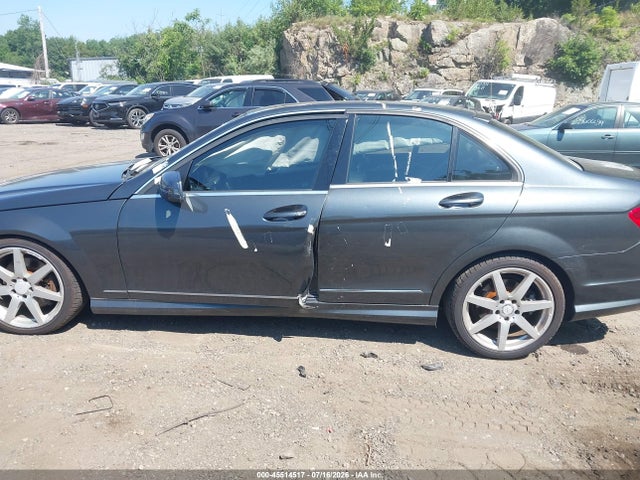 Продаж на аукціоні авто 2013 Mercedes-benz C 300 Sport 4matic, vin: WDDGF8AB9DR256110, номер лоту: 45514517