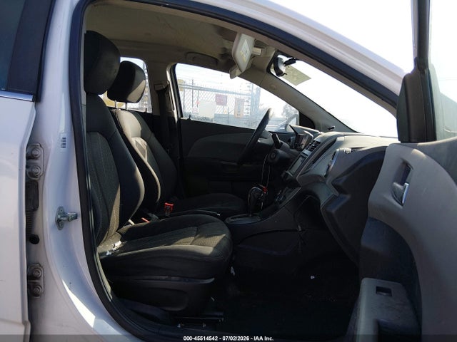 Chevrolet Sonic Lt Auto 2016 1G1JC6SH8G4140973 Image 5