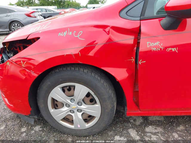 1G1BC5SM0J7206322 Chevrolet Cruze Ls Auto