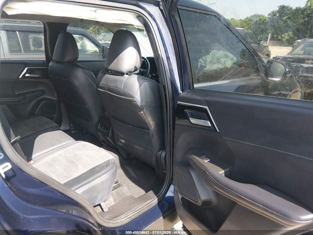 Продажа на аукционе авто 2024 Mitsubishi Outlander Se 2.5 S-awc/se Black Edition S-awc/se Black Edition W/pano Roof S-awc/se Ralliart S-awc, vin: JA4J4VA84RZ081226, номер лота: 45514642
