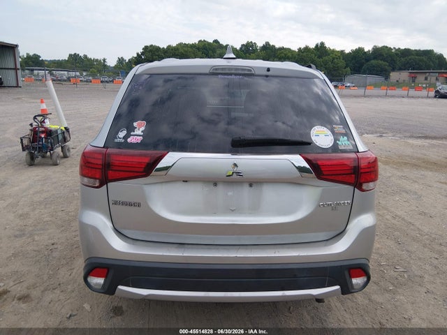 2018 Mitsubishi Outlander Se მანქანა იყიდება აუქციონზე, vin: JA4AZ3A32JJ003606, აუქციონის ნომერი: 45514828
