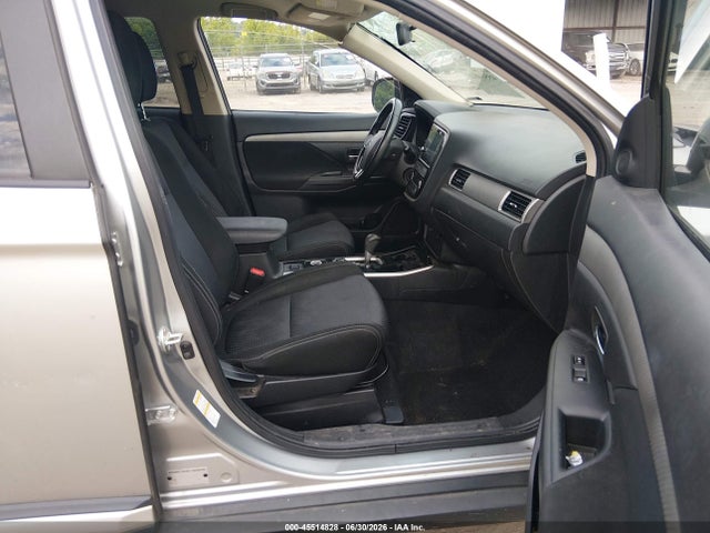 2018 Mitsubishi Outlander Se მანქანა იყიდება აუქციონზე, vin: JA4AZ3A32JJ003606, აუქციონის ნომერი: 45514828