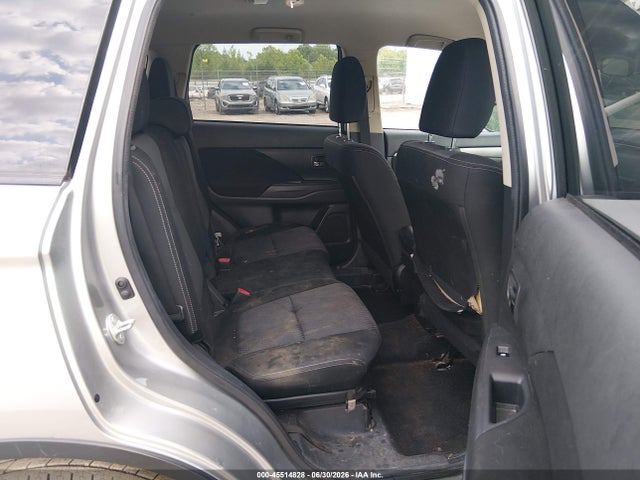 2018 Mitsubishi Outlander Se მანქანა იყიდება აუქციონზე, vin: JA4AZ3A32JJ003606, აუქციონის ნომერი: 45514828
