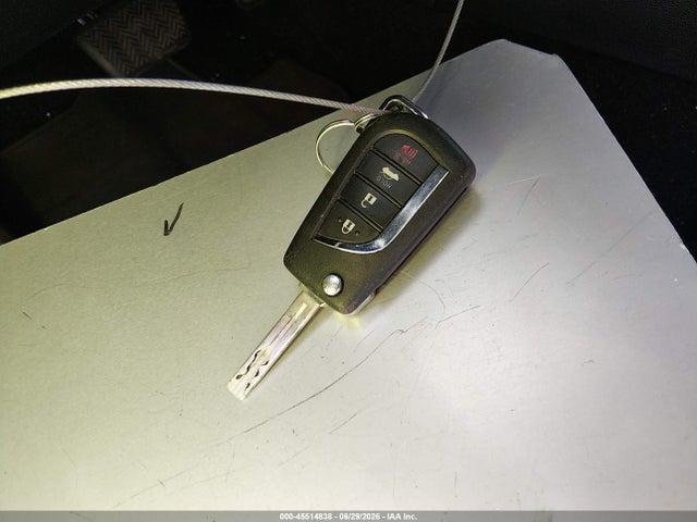 45514838 :رقم المزاد ، JTDEPRAE5LJ094214 vin ، 2020 Toyota Corolla Le مزاد بيع