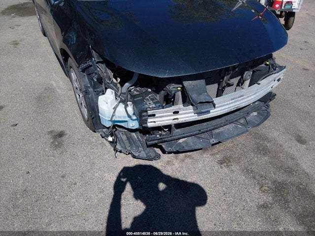 45514838 :رقم المزاد ، JTDEPRAE5LJ094214 vin ، 2020 Toyota Corolla Le مزاد بيع