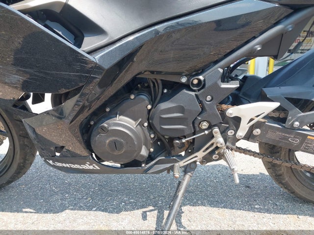 Kawasaki EX400 2019 JKAEXKH12KDA40681 Image 9