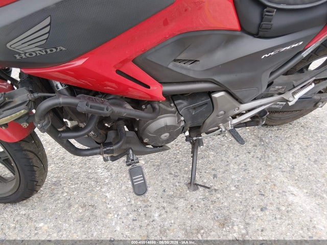 Honda NC700X 2015 JH2RC6352FK300166 Image 9