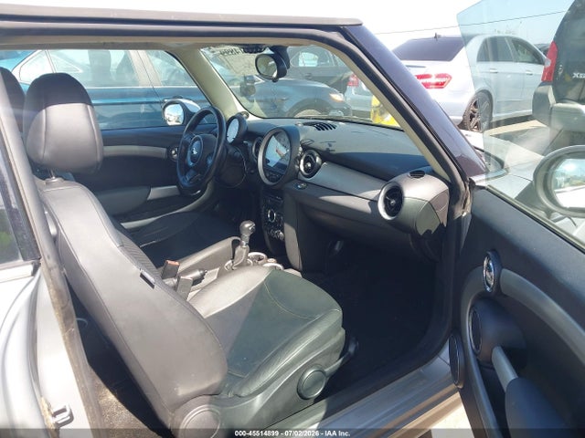 45514899 :رقم المزاد ، WMWSU3C52BT094774 vin ، 2011 Mini Cooper مزاد بيع
