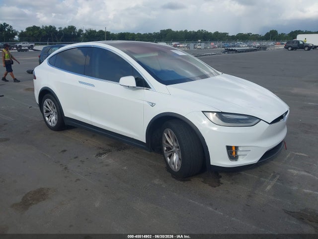 2016 Tesla Model X 60d/70d/75d/90d/p100d მანქანა იყიდება აუქციონზე, vin: 5YJXCBE26GF021247, აუქციონის ნომერი: 45514902