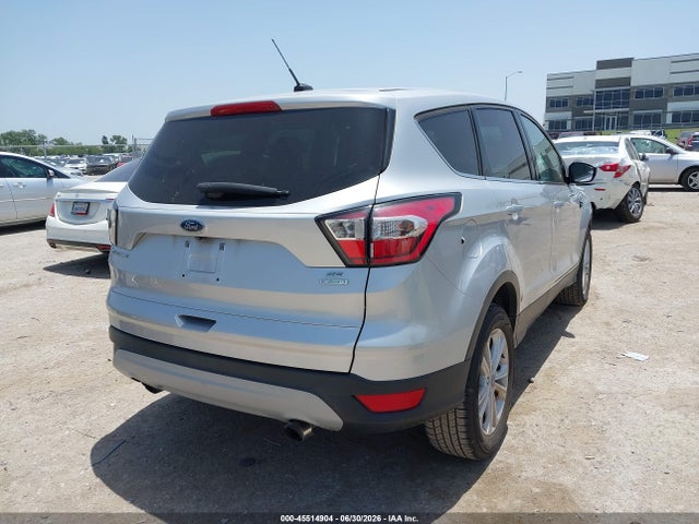 45514904 :رقم المزاد ، 1FMCU0GD5HUE38782 vin ، 2017 Ford Escape Se مزاد بيع