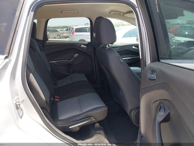 45514904 :رقم المزاد ، 1FMCU0GD5HUE38782 vin ، 2017 Ford Escape Se مزاد بيع