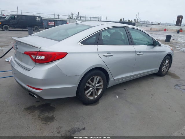Hyundai SONATA SE 2015 5NPE24AF9FH156043 Image 4