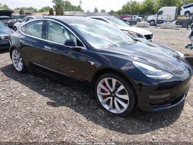 45515027 :رقم المزاد ، 5YJ3E1EB7KF393305 vin ، 2019 Tesla Model 3 Long Range/performance مزاد بيع