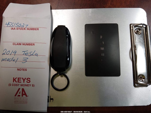 45515027 :رقم المزاد ، 5YJ3E1EB7KF393305 vin ، 2019 Tesla Model 3 Long Range/performance مزاد بيع