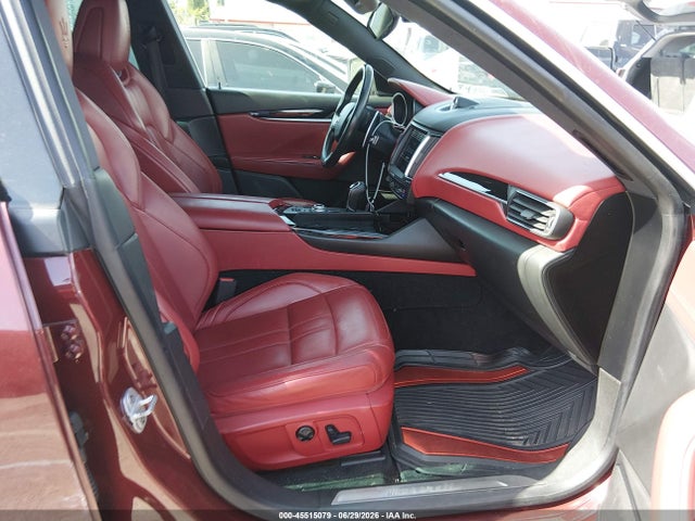 Maserati Levante 2017 ZN661XUS8HX243200 Image 5