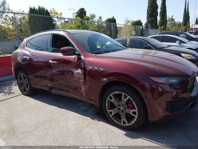 Maserati Levante 2017 ZN661XUS8HX243200 Image 6